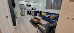 Gorgeous 2 bedroom Basement Guest Suite & Free Parking